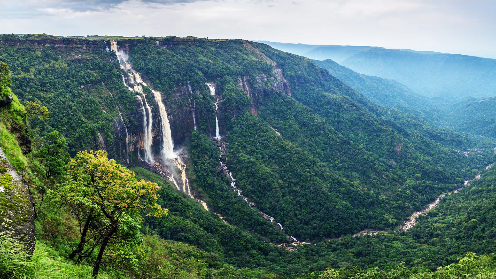 Cheerful Cherrapunji Tour Package 4 Days & 3 Nights