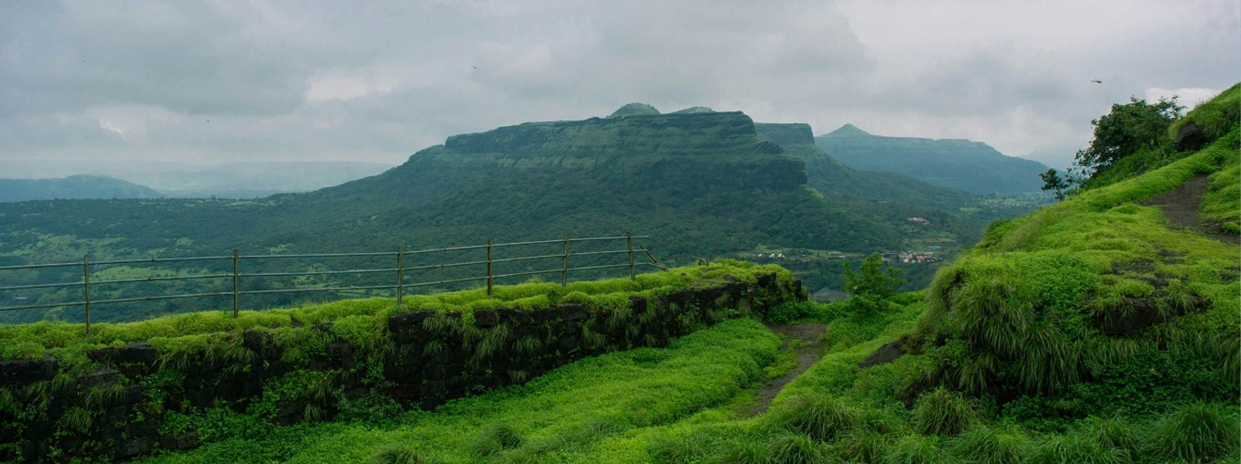 Enchanting Meghalaya Tour Package 3 Days & 2 Nights